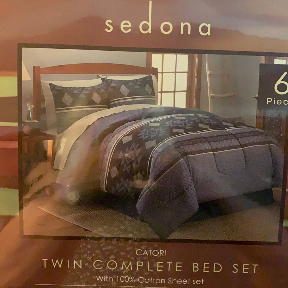 New Sedona Catori Twin Comforter Bed Set NWT